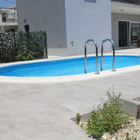 Villa Marta 3 Bedrooms, 2 Baths And Pool Kaštel Štafilić Kültér fotó